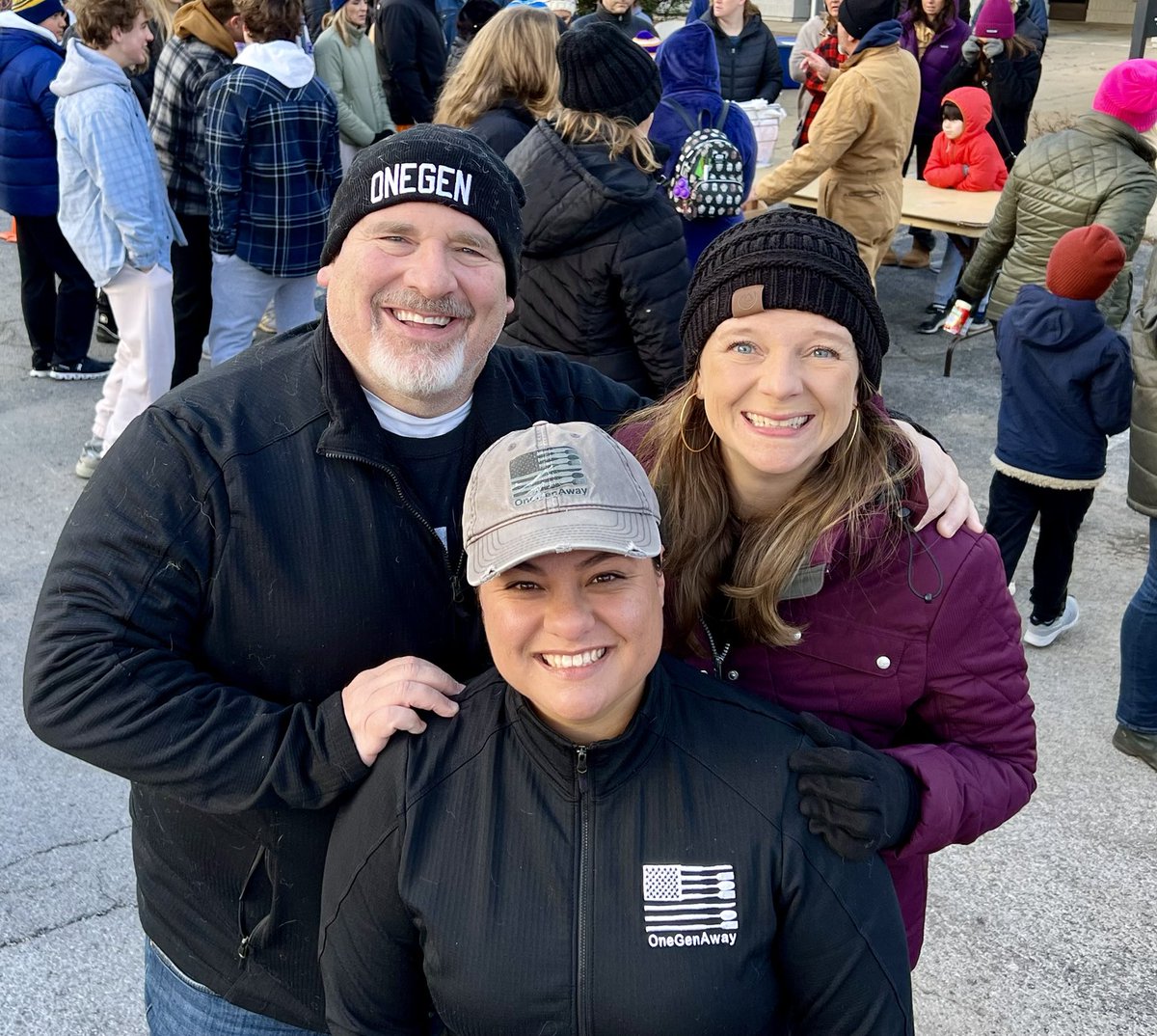 Hey y'all, free food will be given out until about 1030 this morning at Church of the City in Franklin. No questions asked! ⁦<a href="/OneGenAway/">One Generation Away</a>⁩