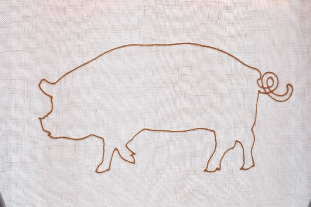 This little piggy had roast beef...
⁠
Our menus are changing on a regular basis so bookmark our website and sign up to our Gourmet Club to get priority notification on all of our latest announcements as well as loyalty rewards. 

Photo credit: @sirius_rebel (Lesley Eliza Harvey)