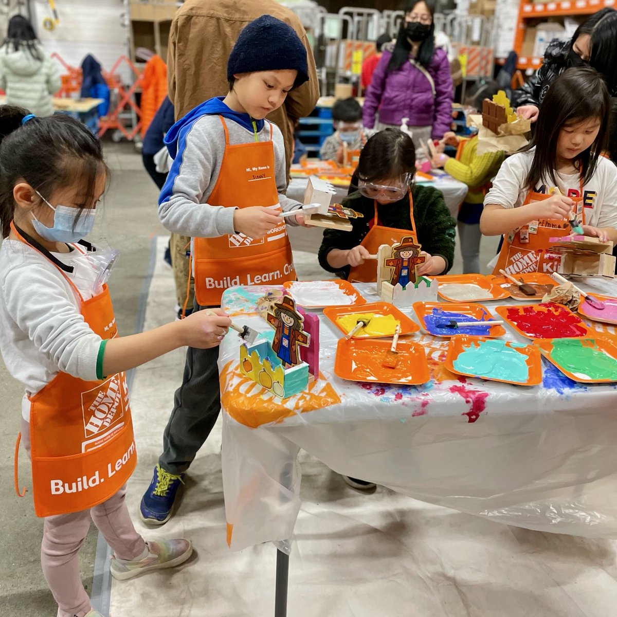 Kids Workshops coming through. Join us on Saturdays from 10 a.m. - noon to complete fun projects. 🙂 RSVP now, as spots are limited: cur.lt/vxqvfewgy #homedepotkidsworkshop