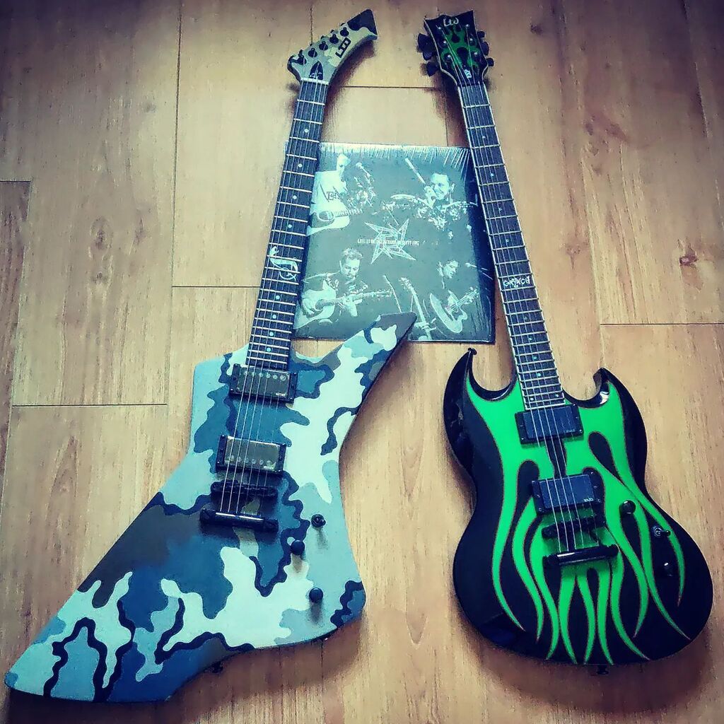 Last Metallica Vinyl Club.
LTD Snakebyte Camo and LTD the Grynch
.
#Metallica #Guitars #Guitar_Hetfan #JamesHetfield #Guitarist #instaguitars #metallicaguitars #GuitarPhotography #EMGpickups #LTDguitars #ESPguitars #ernieball instagr.am/p/ClJPRe4M2v3/