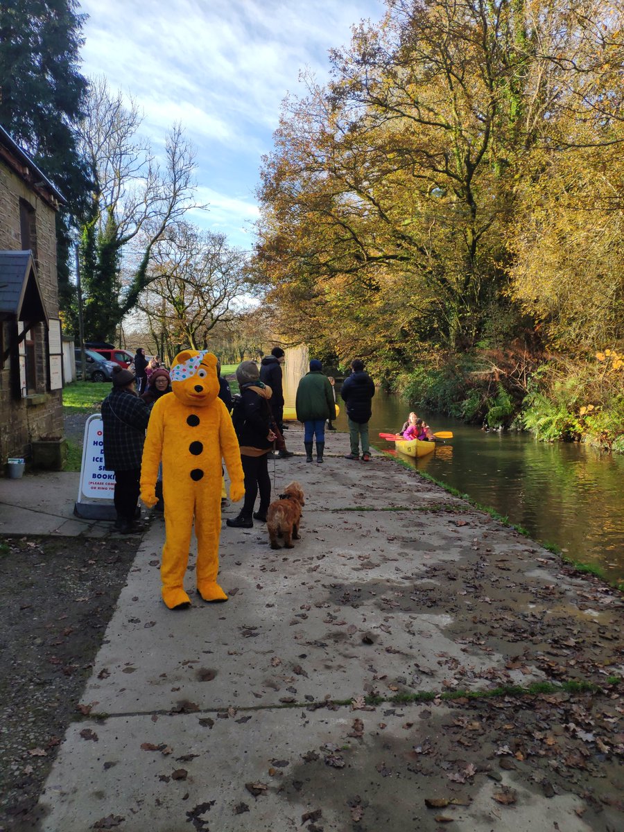 y2kevkh's tweet photo. Well done everyone! #24hourcanoechallenge #ChildrenInNeed2022 https://t.co/ryQgrunZiU
