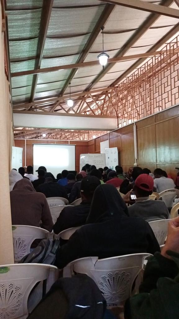 BazaziAnne's tweet photo. @dehub_dekut #dekutmara @gdsc_kimathi @CyberKimathi @i4gdekut @MSAmbassadorsKE @dsaic_dekut @RDekut 
When great minds come together, great things happen. Great talk at the #techkracker https://t.co/6HpCuD1f3b