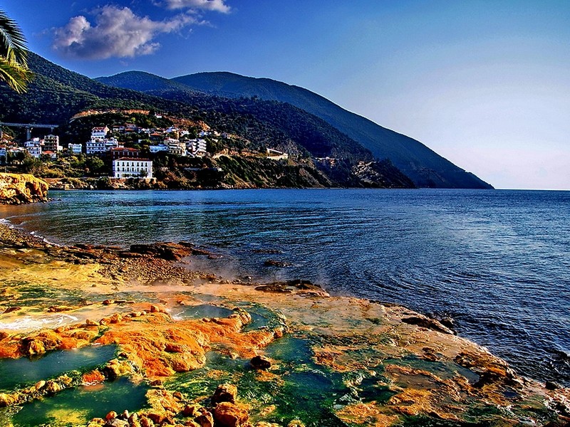 GreeceinKSA's tweet photo. The thermal springs of #Edipsos, on the island of #Evia, have been attracting celebrities since #antiquity: Hadrian, Marcus Aurelius & Constantine the Great visited Edipsos to be healed & #Aristotle tried to explain the therapeutic powers of the mineral-rich waters of Edipsos. https://t.co/TkEyK39eK4