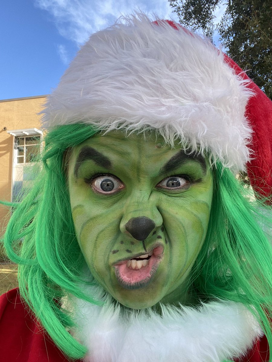 Mrs. Glover tweet media