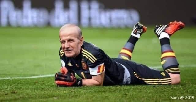 eyasdass's tweet photo. @al_ryast 😂😂😂😂😂 https://t.co/Y7XCS8Auaq