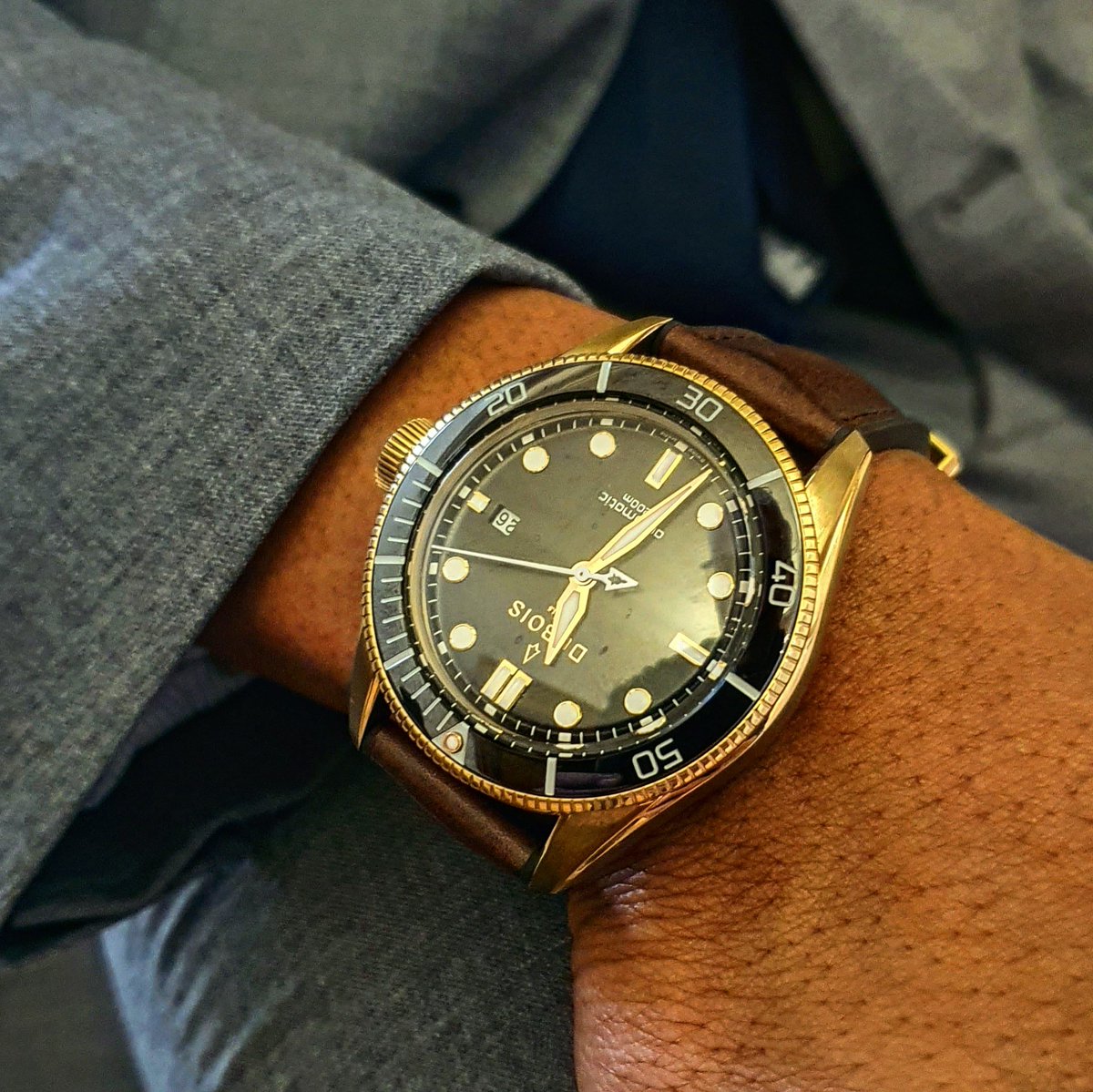duboisetfils's tweet photo. historical movement inside
AS-1895 from Adolf Schild
#duboisetfils #historicalmovement #DBF007 #oldestswisswatchfactory https://t.co/WUh8de8djq