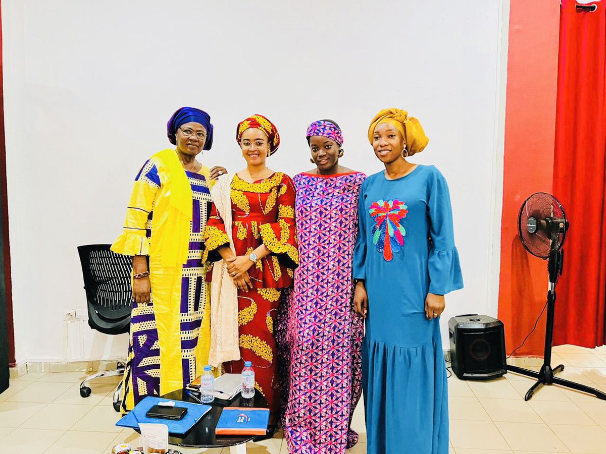 ASWMali's tweet photo. L’autonomisation de la femme : Quel impact sur la vie conjugale ?
L’association STRONG WOMAN en partenariat avec Impact HUB Bamako,ont organisé une séance de partage d’expériences sur l’importance de l’autonomisation de la femme dans la vie conjugale, les AGR.#ASW,COFESFA, https://t.co/yIy8KLtOkg