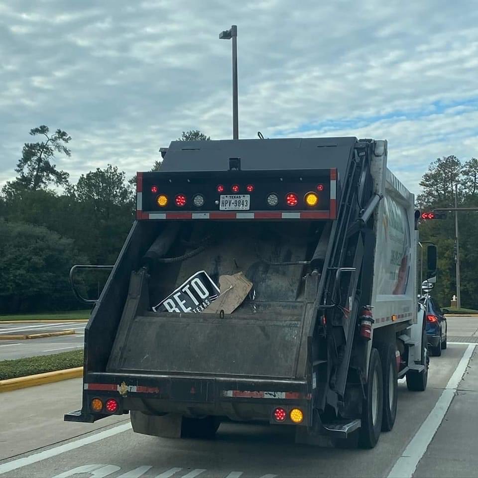 Txcrusader65cm's tweet photo. Don’t mess with Texas!
And, we do frown on Liberal trash!
.@BetoORourke
.@gromerjeffers
.@georgesoros
.@dallasnews
#Beto
#DallasNews
#ByeByeBeto https://t.co/YT7DgfUKri