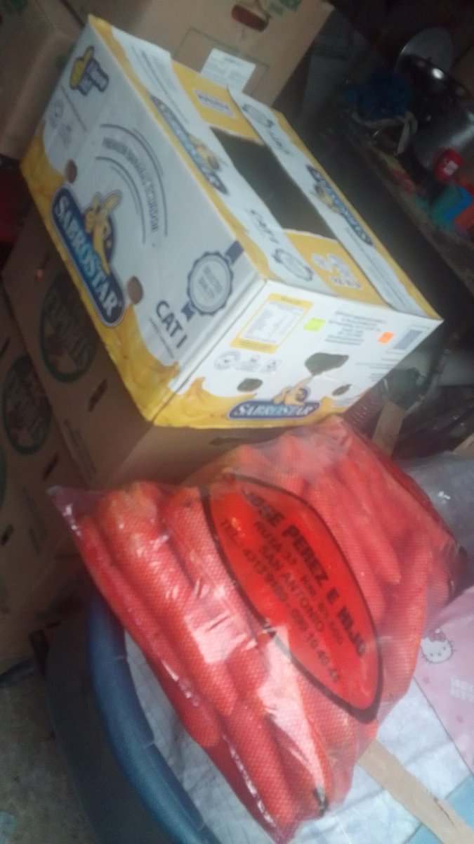 Gracias Ale por las donaciones de verduras y frutas para los niños. <a href="/alegonzalez_29/">Ale González</a> <a href="/alexqquintana/">alex qquintana</a> <a href="/Antonnella1891/">👑🌻𝓐𝓷𝓽𝓸𝓷𝓮𝓵𝓵𝓪💎👑</a> <a href="/diegodelacurva/">Min. Diego González González</a> <a href="/diegopirizg/">Diego Píriz</a>