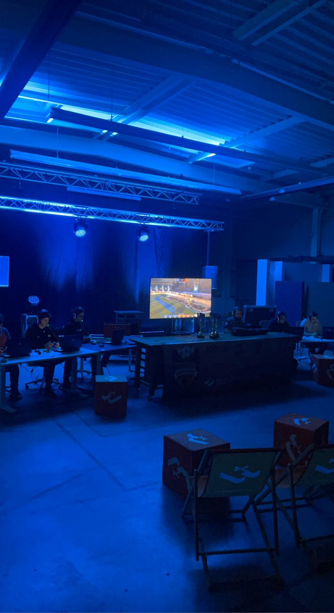 Morgen schon was vor?
Komm doch zum Finale des Schulclash und erlebe Esport Live in Magdeburg!

Mehr Infos: eventbrite.com/e/erster-rocke…

Alternativ ab 15Uhr bei: twitch.tv/magdeburgespor…

Wie ihr seht wurde schon fleißig getestet: