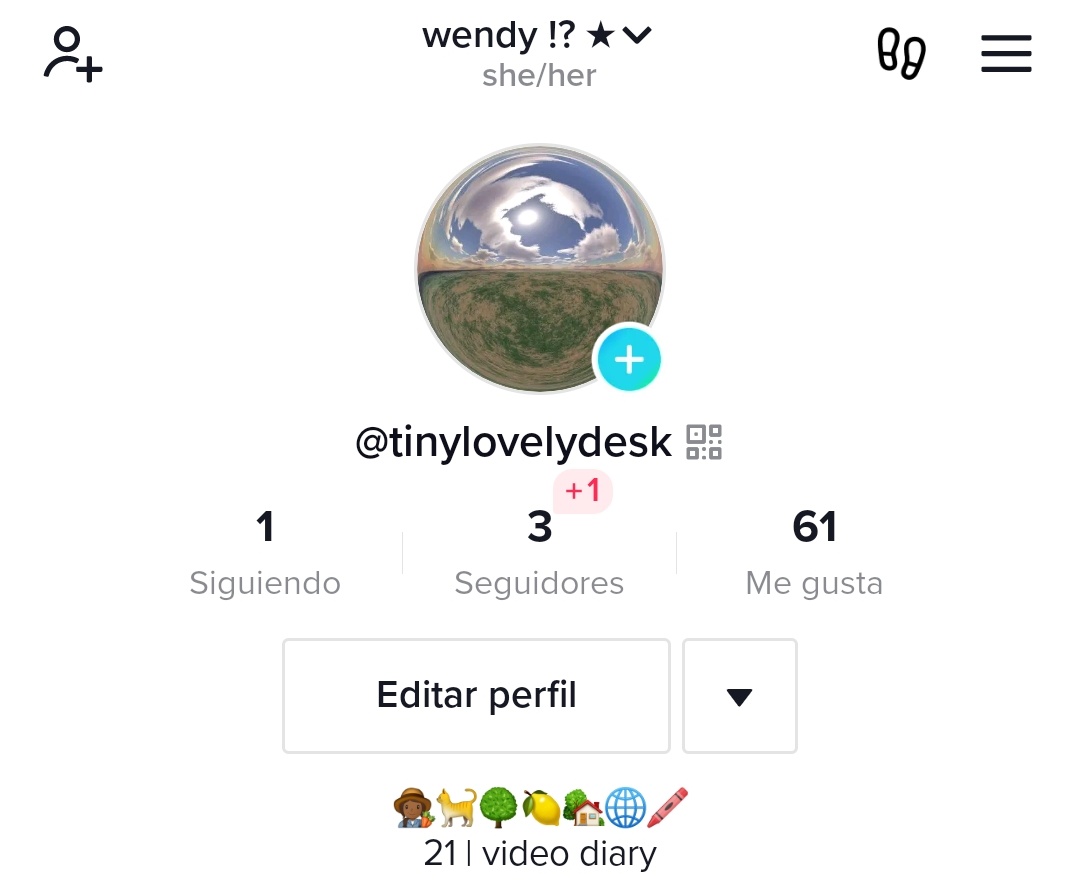 024files's tweet image. would u like to follow my new tiktok account?! i will be posting about uni, kpop and life in general !!
