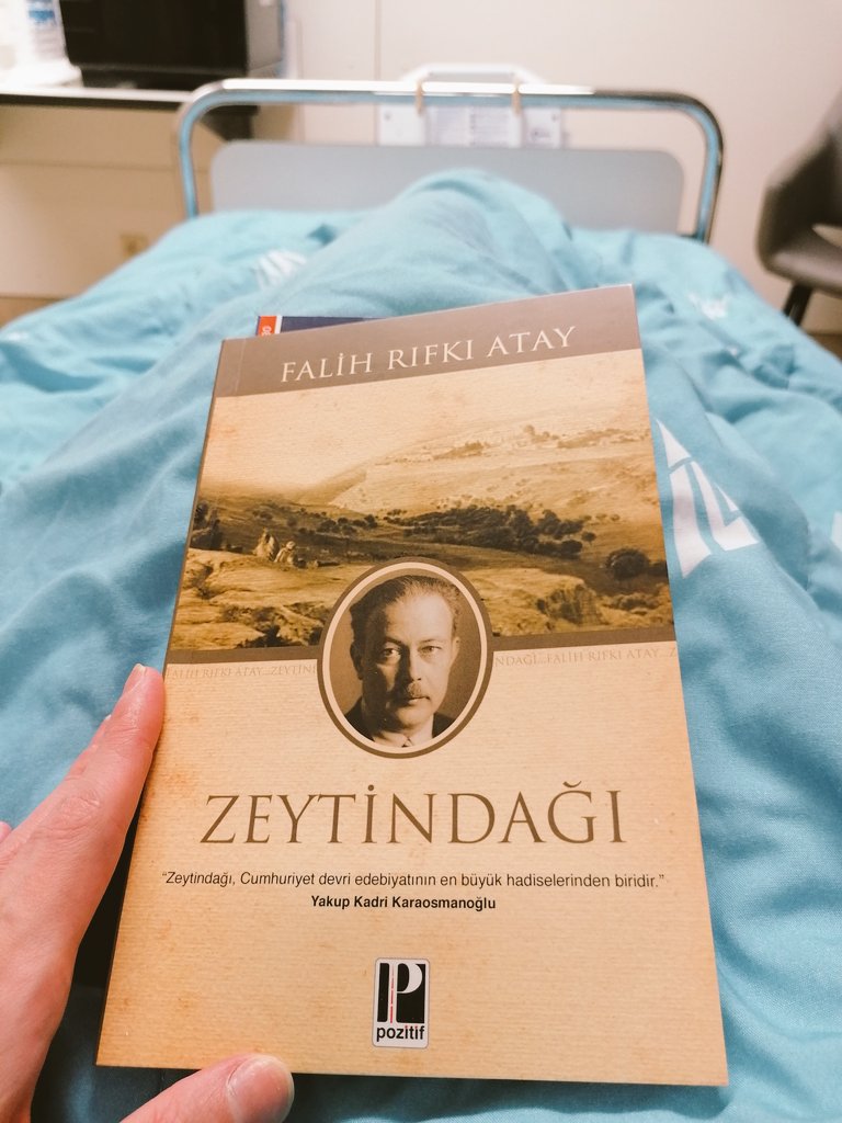 Belçika'nın bana kazandırdığı yüreği güzel arkadaşımdan hediyeydi bu kitap. Keyifle okudum. Tekrar teşekkür ederimmm ❤️🤗 <a href="/oz_madame/">Madame OZ</a> <a href="/pozitifyayinevi/">PozitifYayinlari</a> #FalihRıfkıAtay