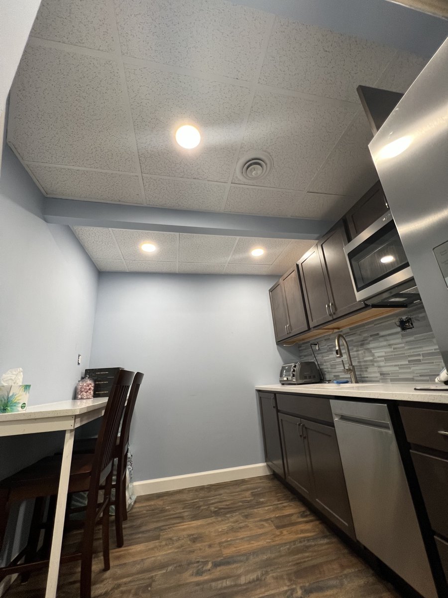 FBrenovations's tweet photo. Lights, Camera, Action! New lights in the office kitchen are bound to light up our meals.
@HomeDepot
#bathroom #firebellyeffect #renovation #remodel #homeimprovement #home #design #construction #realestate #remodeling #building #interior #contractor #dmv #renovationhome https://t.co/ePAK70Oo5s