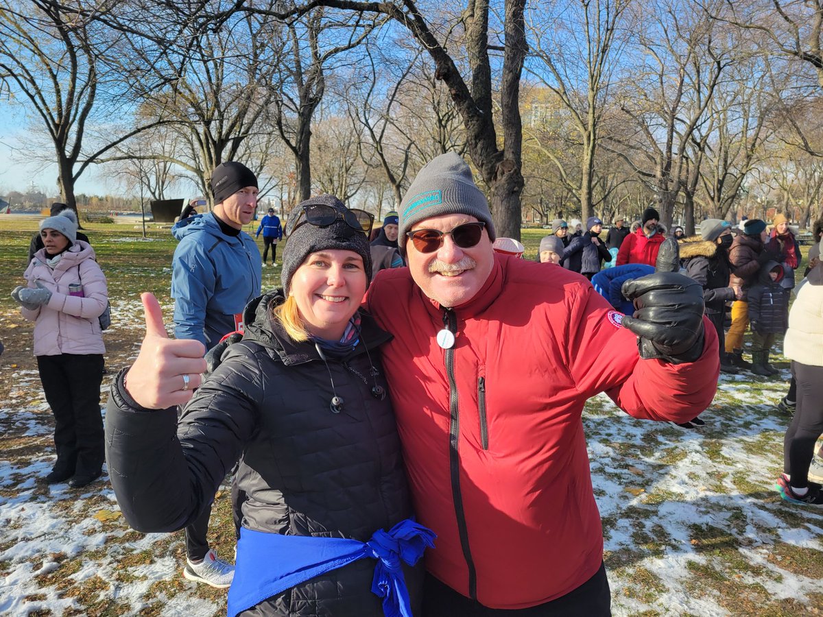 kindieroomthree's tweet photo. Mr. Quimby and Mrs. Frew are ready to run 5K for @teamunbreakable  It was definitely #boldandcold but nothing could stop our Oriole Park Team! Way to go!  ❄️❄️ 🏃‍♀️ 🏃‍♂️ https://t.co/Fo7KctbEtC
