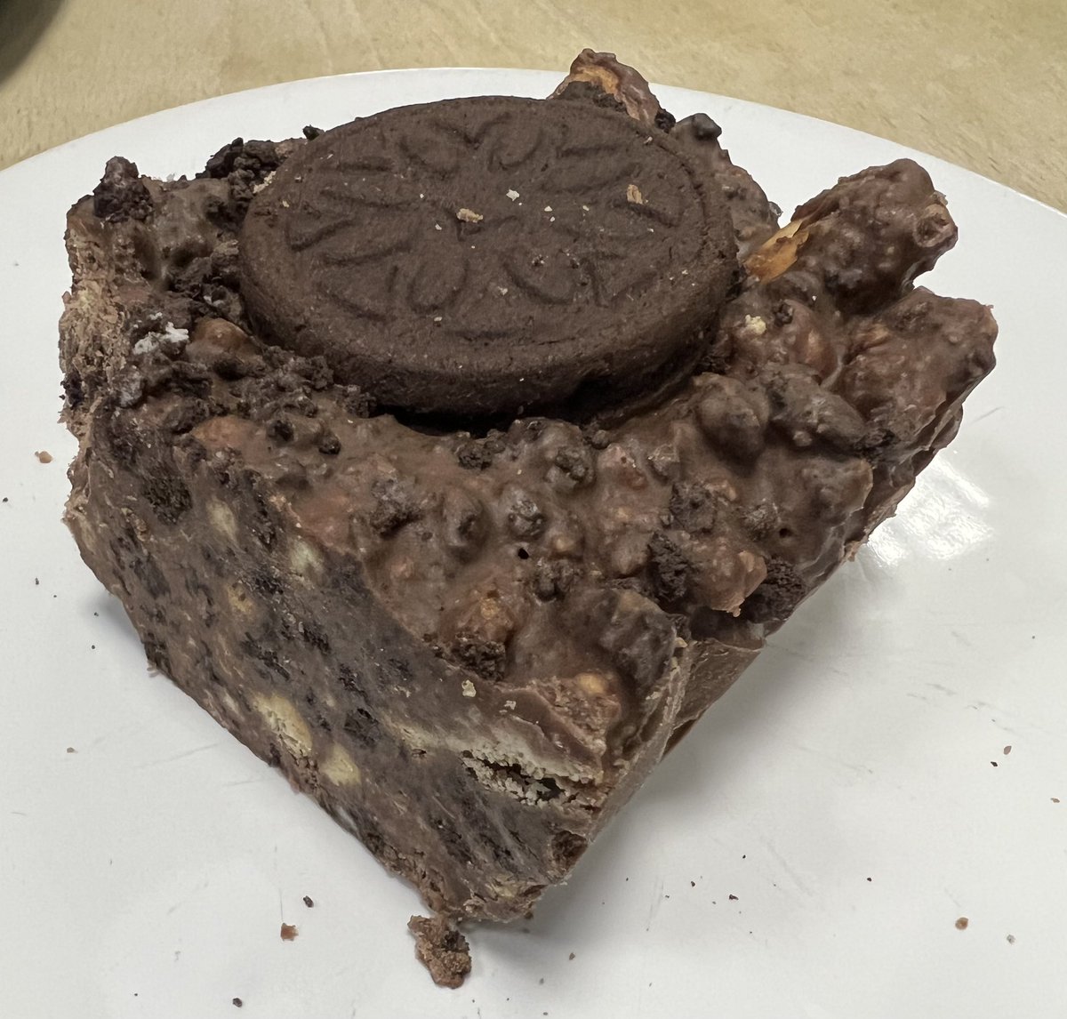 Now thats what i call a sweet 😁 #oreo #yummy #Desert