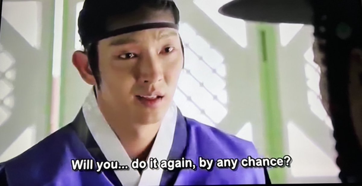 lafemmevip's tweet photo. Started #GunmanInJoseon today, my 8th #LeeJoonGi drama 😁Wow!Wow! 😱What can I say: #LeeJonGi never disappoints! It’s unbelievable how he gave such a powerful emotional performance in just the third ep👏🏻👏🏻#GunmanInJoseonEp3 🥰 https://t.co/tfL5iyMBvX