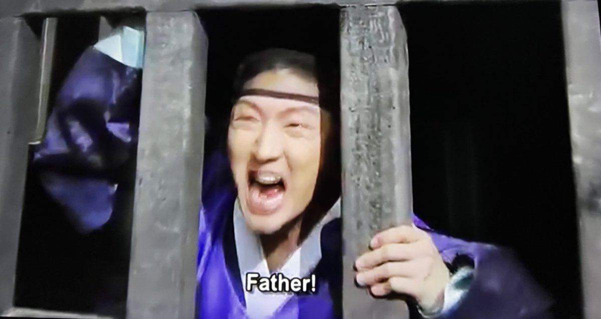 lafemmevip's tweet photo. Started #GunmanInJoseon today, my 8th #LeeJoonGi drama 😁Wow!Wow! 😱What can I say: #LeeJonGi never disappoints! It’s unbelievable how he gave such a powerful emotional performance in just the third ep👏🏻👏🏻#GunmanInJoseonEp3 🥰 https://t.co/tfL5iyMBvX