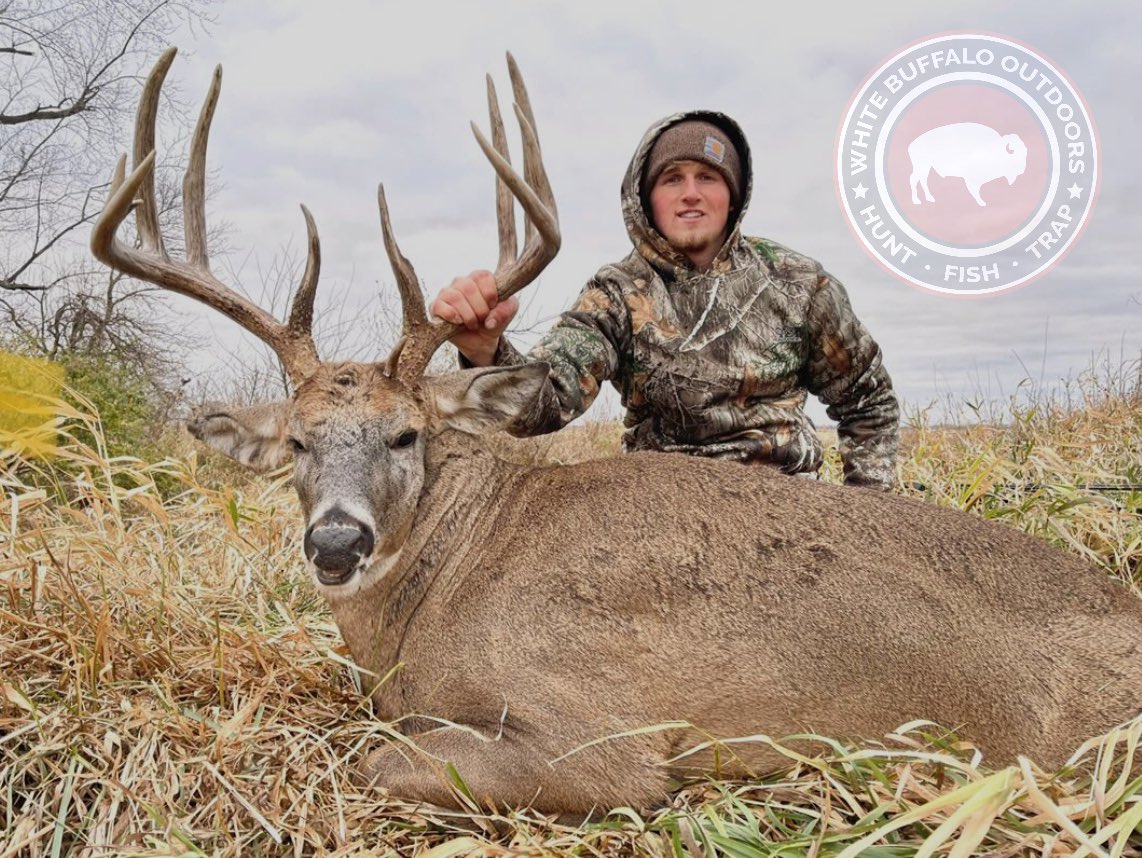 WhiteBuffaloOut's tweet photo. My hometown in IA has some of the best outdoorsmen this side of the Mississippi!  💪  Thank you Jake Drury for sharing this brute on White Buffalo Outdoors ! #whitebuffalooutdoors #deerhunting #hunting https://t.co/QbSOgtY3gZ
