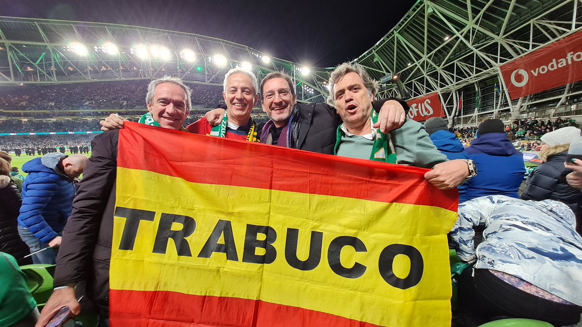 advics's tweet photo. Los amigos de Villanueva del Trabuco a disfrutar de un buen rato, hoy con Irlanda!! #UneteALaMele https://t.co/rpXcBZ01u1