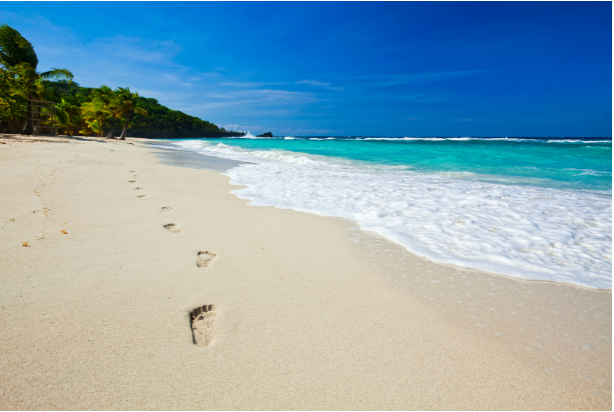 PerqSoleil's tweet photo. “Take only memories, leave only footprints.” – Chief Seattle, chief to the Duwamish people.

#PerqSoleil #LuxuryTravel #TravelQuotes #TravelSmart #TravelPartner https://t.co/xeVKYf486V