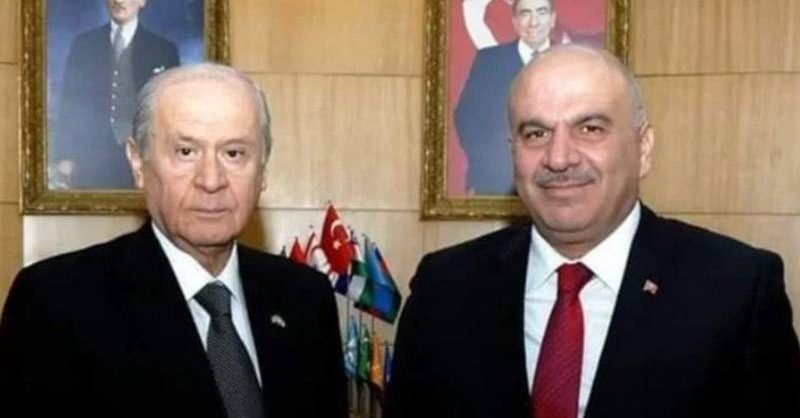 furkanhabernet's tweet photo. İYİ Partili Yokuş'un elini sıktığı için MHP'den ihraç edildi