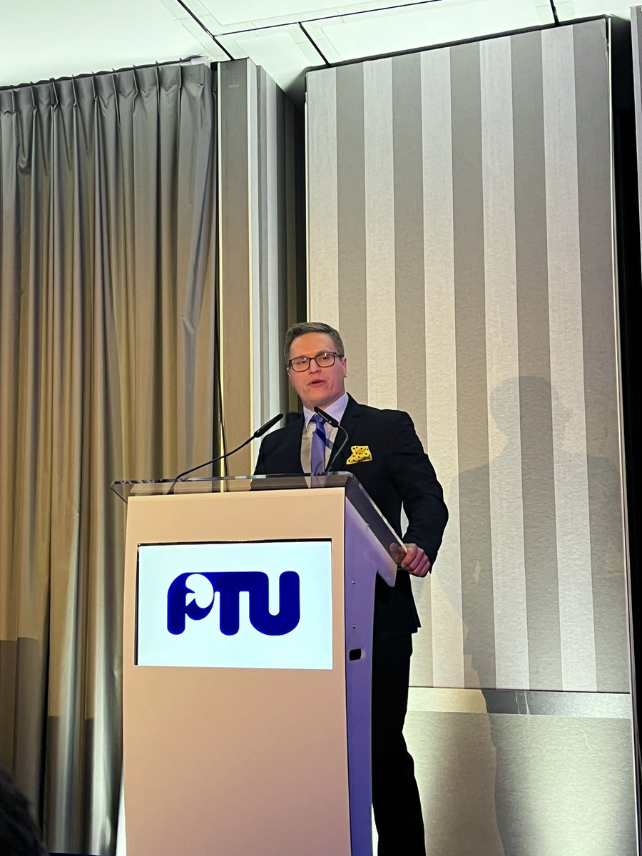 PTU (@ptuweb) on Twitter photo ⚠️Sincere congratulations to dr <a href="/MarcinJarzemski/">Marcin Jarzemski</a> for successful accomplishment of the very first Polish #UrologyBootCamp❣️
Fantastic and much needed learning initiative! <a href="/UrowebESU/">European School of Urology (EAU ESU)</a> <a href="/uroweb/">European Association of Urology (EAU)</a> <a href="/SoURPUA/">Polish Section of Urology Residents</a> <a href="/CEJUrol/">Central European Journal of Urology</a>
#opzendo22 ⚠️Sincere congratulations to dr <a href="/MarcinJarzemski/">Marcin Jarzemski</a> for successful accomplishment of the very first Polish #UrologyBootCamp❣️
Fantastic and much needed learning initiative! <a href="/UrowebESU/">European School of Urology (EAU ESU)</a> <a href="/uroweb/">European Association of Urology (EAU)</a> <a href="/SoURPUA/">Polish Section of Urology Residents</a> <a href="/CEJUrol/">Central European Journal of Urology</a>
#opzendo22