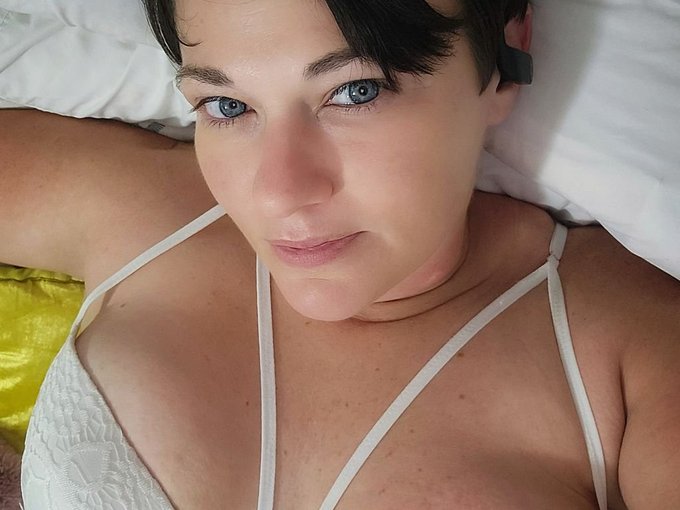 Just finished a pay-per-minute #Skype show on SkyPrivate! You can call me too for a sexy private show<a href="/tag/skype"class="tags">#Skype</a>