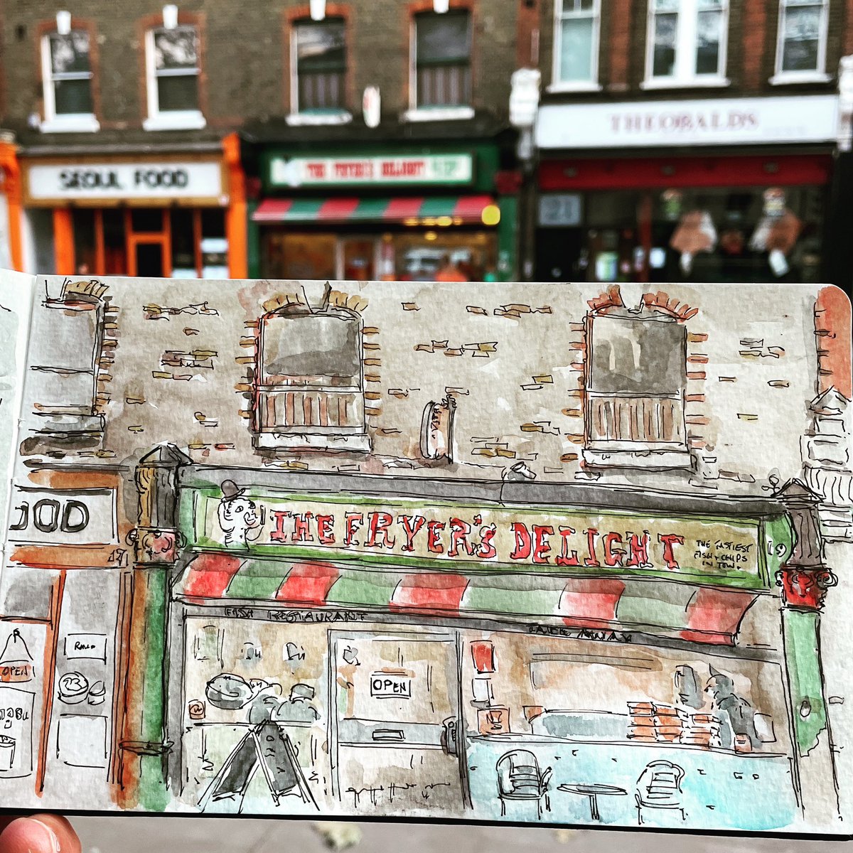 RJNissanArt's tweet photo. Recently a sketch I made of this Fish and Chip shop 4 years ago came up on Twitter again via @GrimArtGroup I thought I’d sketch it today as I was passing. It hasn’t changed 😊
#chipship #fishandchips #clerkenwell #london #holborn #sketch #art #urbansketch #illustration https://t.co/wgfwhh3rpi