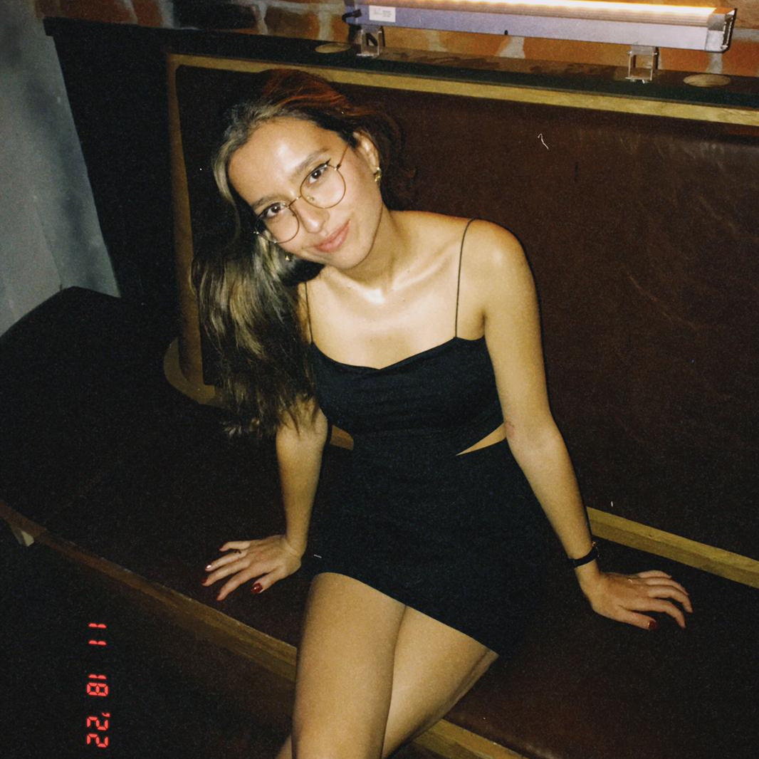 eliffurel's tweet photo. #YeniProfilResmi 🍸🫀🍰💅🏻🍼🥧 https://t.co/1os0jmUUPk