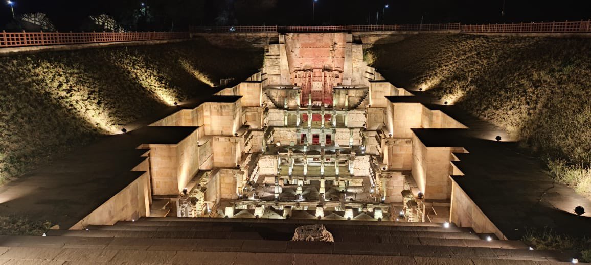 Rani Ki Vav tweet media