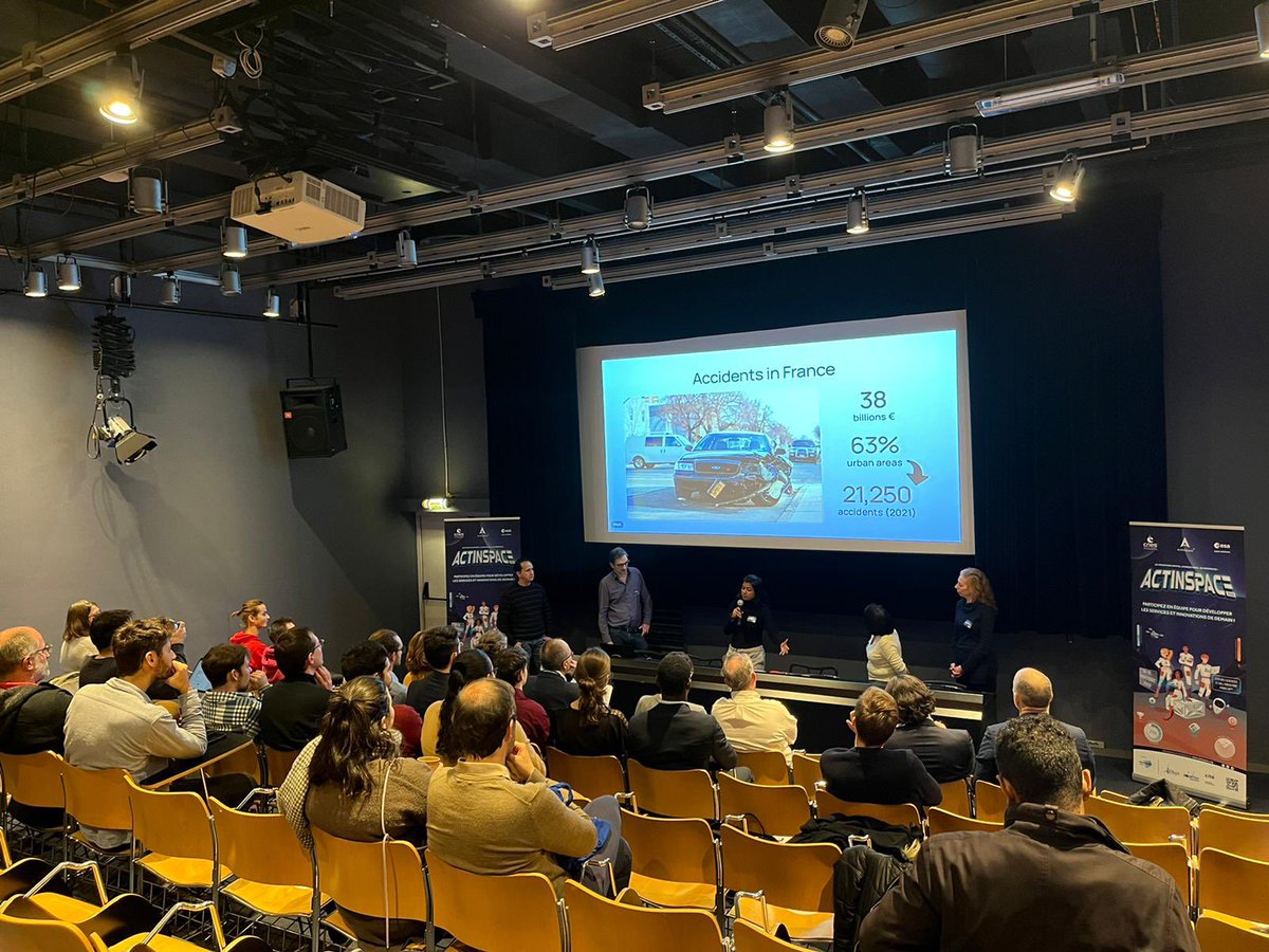 #AIS2022 : après 24h de travail intensif nos candidats démarrent leurs pitchs ! Ils seront ensuite soumis au vote d’un jury composé de grands acteurs du domaine aérospatial. 🚀🪐

Quelle équipe remportera le premier prix et aura la chance d’aller en finale nationale ? 🏆