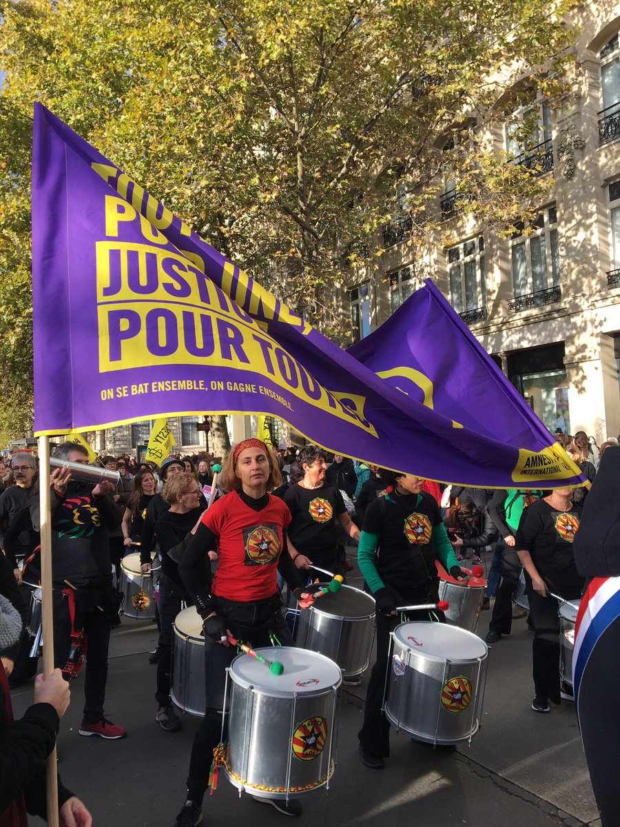 Fredhoc's tweet photo. Belle manifestation cet après-midi contre les violences sexistes et sexuelles.
Une foule dense, jeune et mobilisée fait plaisir à voir
 💪🏻💜💜
#noustoutes https://t.co/evF0OKlI3u