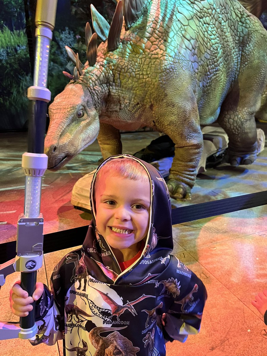 AllaNiccc's tweet photo. #JURASSICWORLDLIVETOUR https://t.co/dWE2rwEJLV