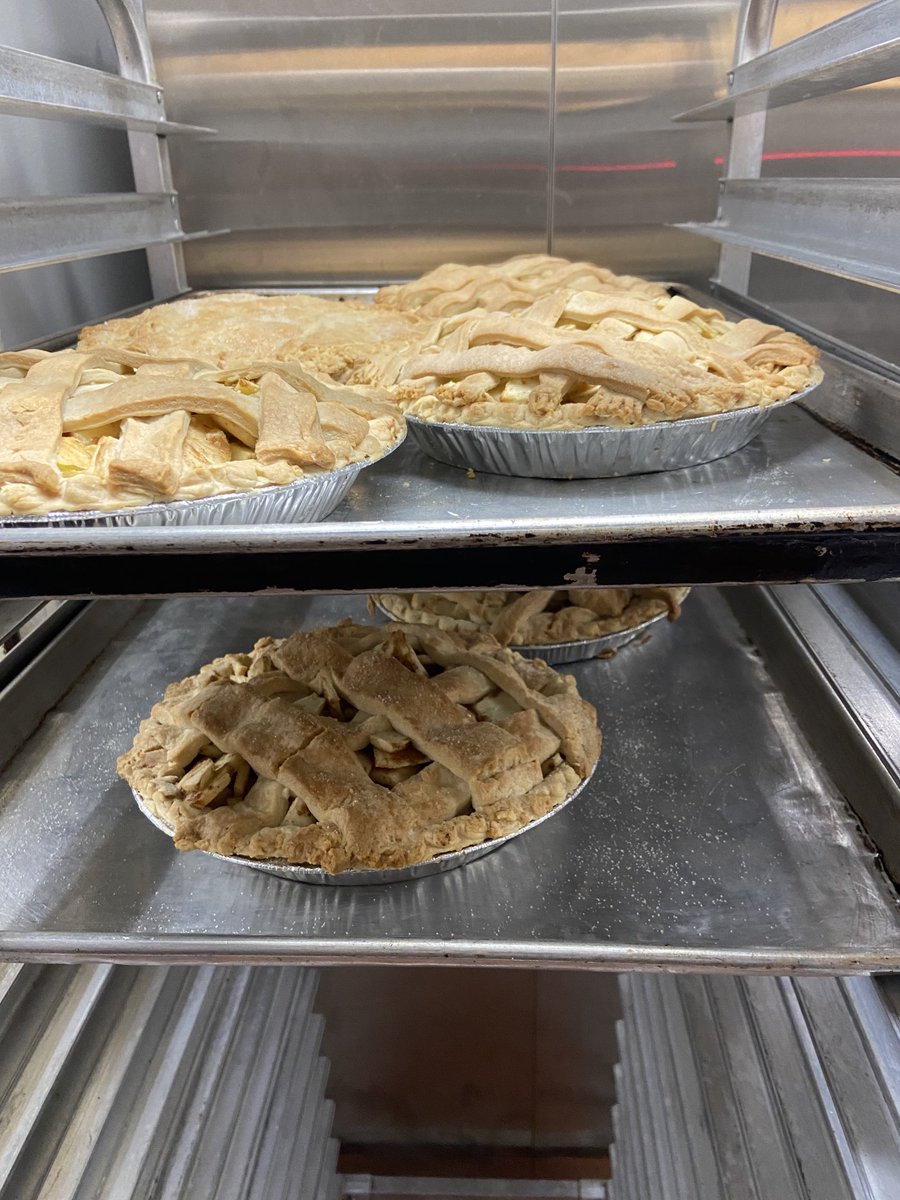 BullisUS's tweet photo. ⁦@BullisSchool⁩ annual pie bake was tremendous success! The entire K-12 community was in action baking nearly 150 apple pies to donate! #community https://t.co/qMfRwViGO1