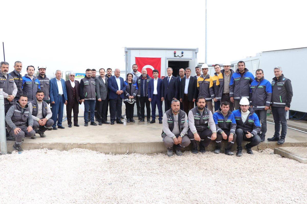AksaSanliurfa's tweet photo. Mutluyuz,Gururluyuz ilimizin #Akçakale #Ceylanpınar ilçelerine ait Şehir giriş istasyonlarının kabul süreçleri tamamlanarak hizmete alınmıştır.
#ŞimdiAboneOlmaZamani 
 #herilçeyedoğalgaz #ŞehirlerDoğalGazlaNefesAlıyor 
#aksa #doğalgaz
 @DOGALGAZAKSA https://t.co/PiNu1qbUcc