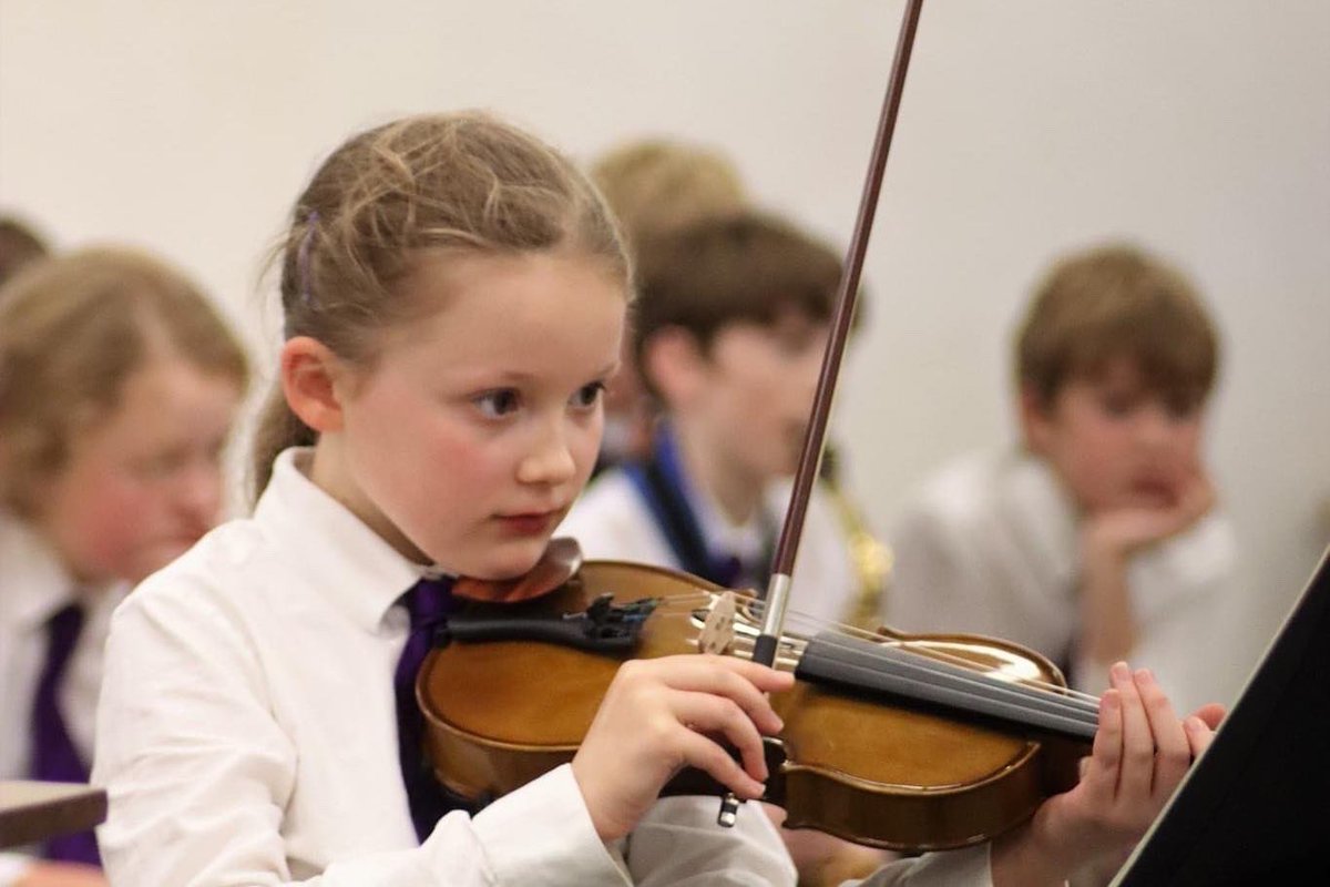 We were treated to not 1 but 2 Tea Time Concerts this week with Yrs 3-4 taking to the stage on Wednesday, followed by Yrs 5-6 on Thursday.  These concerts offer pupils the opportunity to perform to friends and family in a relaxed setting. #musicaltalent #confidence #performance