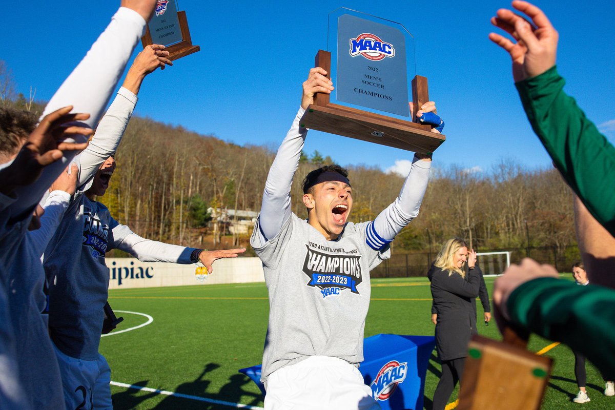 MetroConfSports's tweet photo. .@QUAthletics this fall:

🏆 @QU_TFXC 
🏆 @QU_WSOC 
🏆 @QU_MSOC 
❓ @QU_WVB 

#MAACSports x #MAACVB https://t.co/r220qvq89m