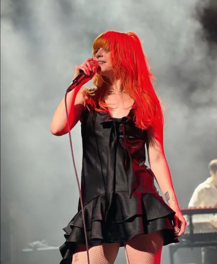 hayley's vocals tweet media