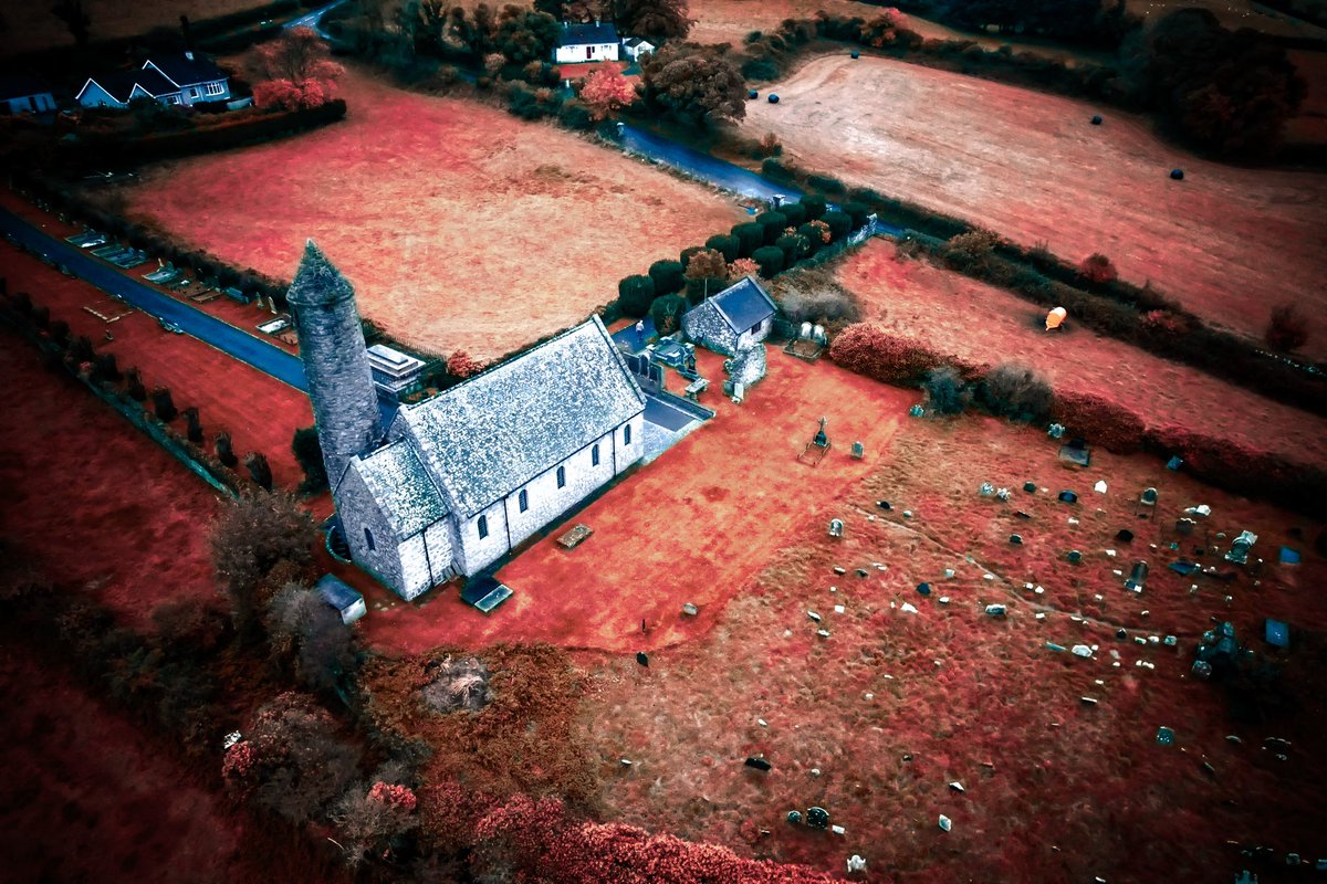 Autumn is our favourite time of year for photography. 
Recently we were down with the drone at Saul Church. A lovely part of the world.
🍂🍁☀️☀️🍁🍂
@DJIGlobal @downanddromore @barrabest @WeatherCee @DownDCofficial 
🍁🍂🍁🍂🍁🍂
#dronephotography #virtualtowns #ireland