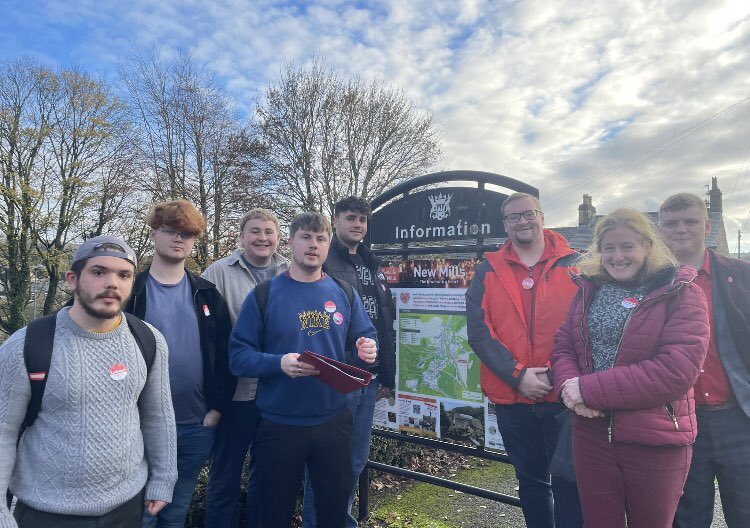 Great to be out campaigning today with @derbyshireylab members in High Peak today! Lots of positive responses on the doors, people are fed up with Tory austerity and cuts to vital public services.