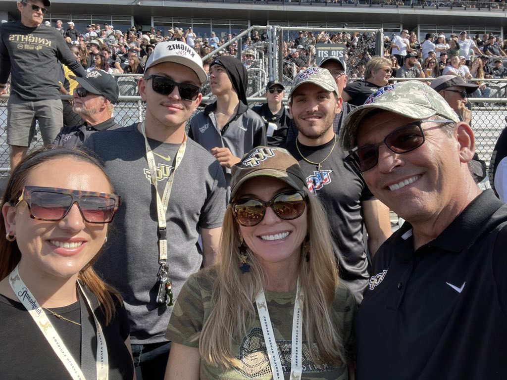 KeithBenkel's tweet photo. Go Knights - Beat Navy - Charge On! #TagUCF https://t.co/xzUteZvDMl