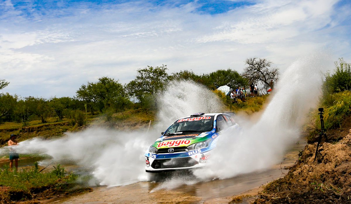 NadiaCutroRally's tweet photo. 😎TERCEROS, TRAS EL PRIMER RULO🙌

👉Sobre el Yaris MR, luego de 3 tramos, Nadia y Luciano se ubican 3ros en RCMR del #RallyArgentino en el #RallyEntreRios 💪
🔜Luego del paso por la asistencia del CEO Rally Team, se completa el Día 1 con la segunda pasada por las tres especiales https://t.co/pSBdePowtJ