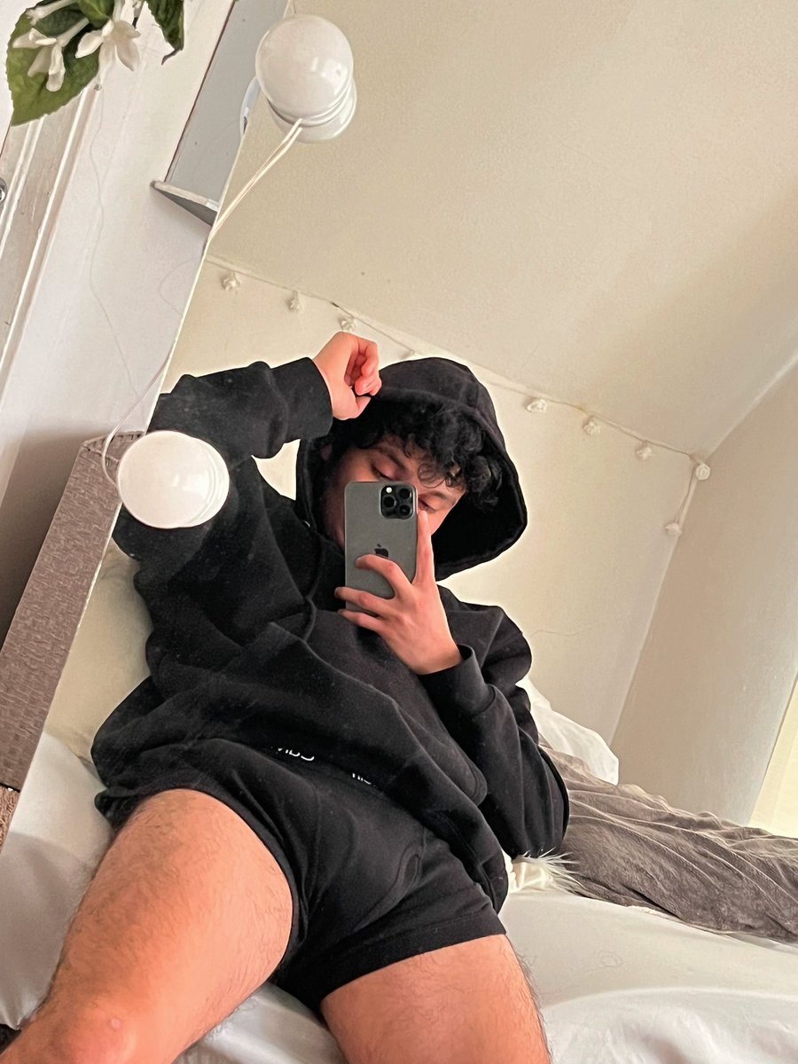 diegomrtr's tweet photo. about to go workout ☺️ wbu ? https://t.co/bq5yNiWx3s