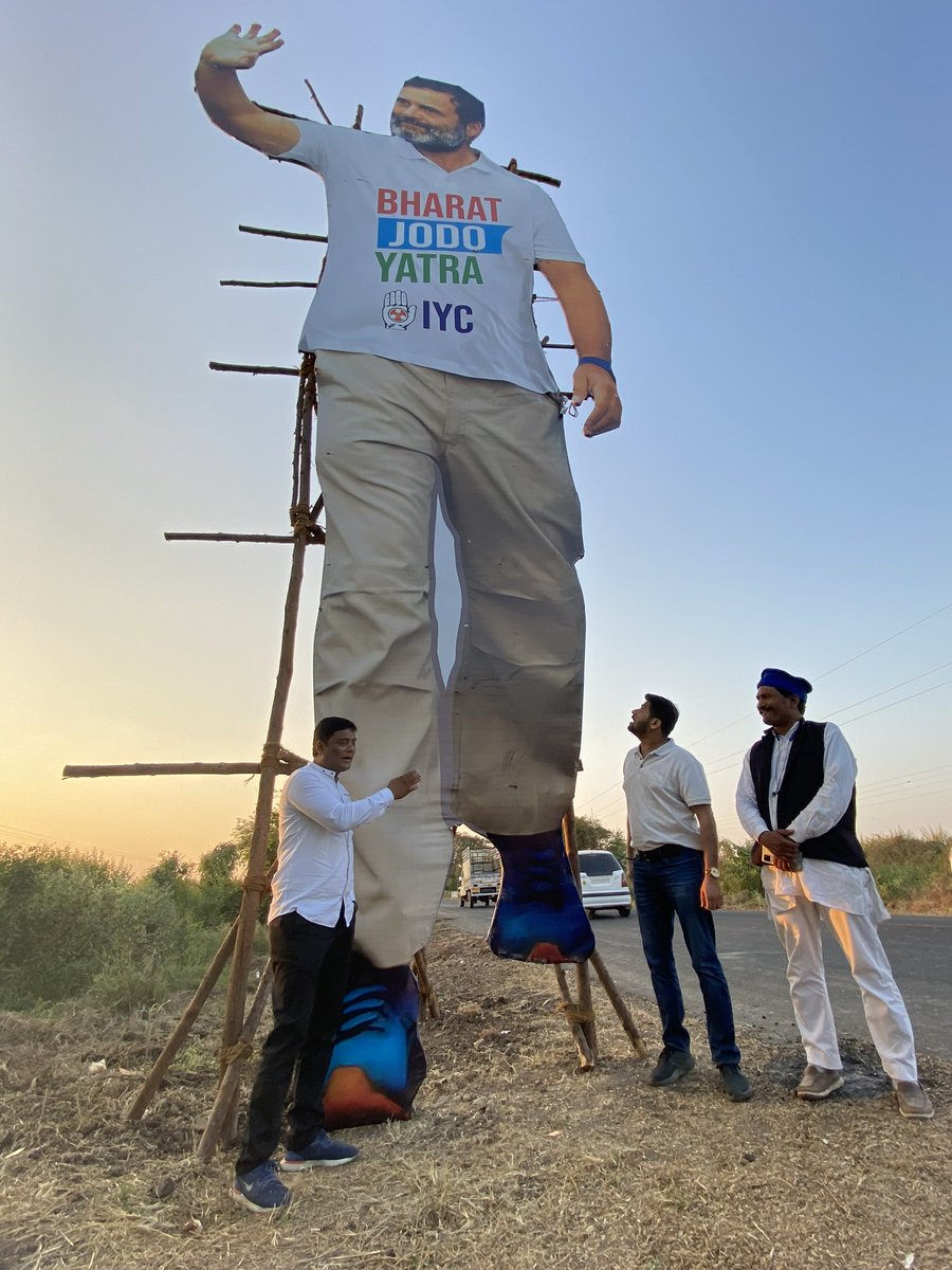 tauseef_iyc's tweet photo. यह यात्रा देश की यात्रा है, कांग्रेस सिर्फ़ इस यात्रा का आयोजन कर रही है। ✊🏼                                             #BharatJodaYatra  day 73 https://t.co/Q8oqlgBUxm