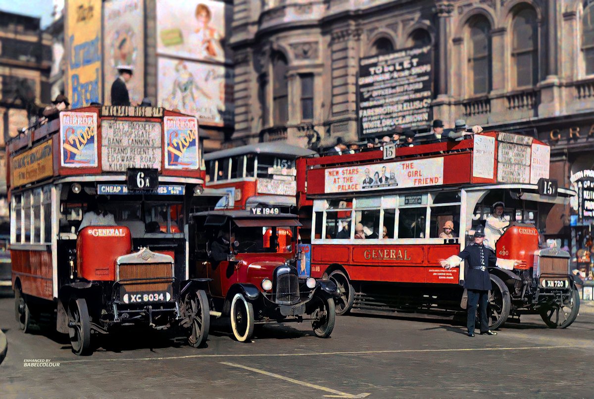StuartHumphryes's tweet photo. For no particular reason, I've decided to polish some lovely London buses from 4 different decades of the city's history: Southampton Row in 1954, Balham tube station in 1940, Trafalgar Square in 1928 and a London 'Knifeboard' omnibus in 1865! None colourised... https://t.co/VBgLfibrPf