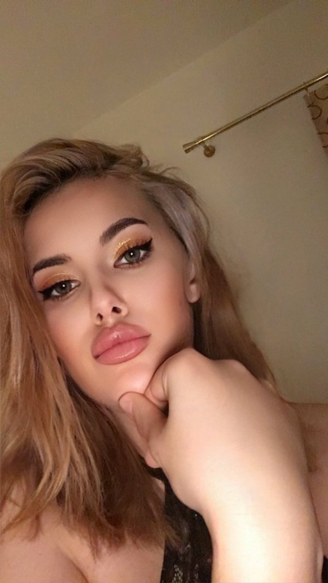 alice_madoline's tweet photo. Cute or sexy?🥰❤️

#onlyfans #onlyfansgirl #onlyfansbabe #onlyfanspromo #Onlyfanslatinoamerica #ofgirls https://t.co/NDhysvZN42