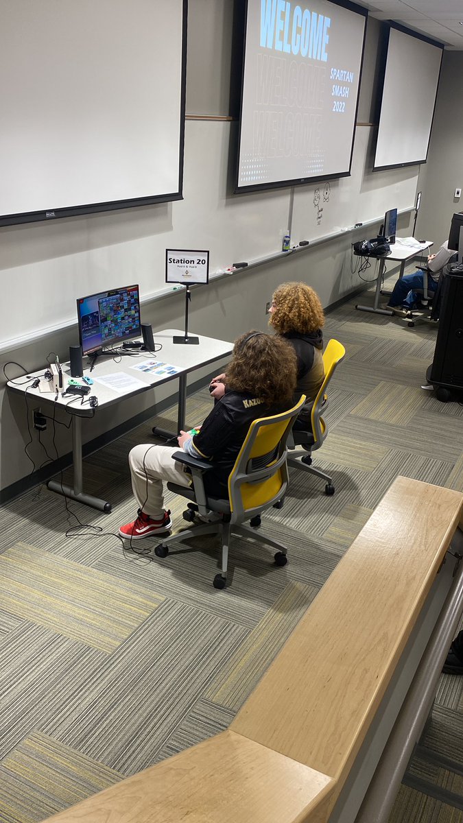 Kazoo starts the march back vs his mirror image!