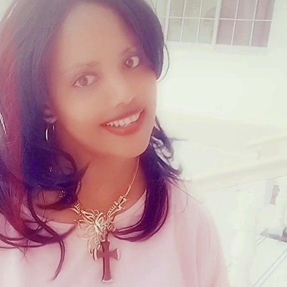 አንዳንዴ ጊዜ አንድን ሰው ቀርበህ ስታጣው በጣም ታዝን ይሆናል። ሁሉ አልፎ ፡ ሁሉን ስትረዳ ፣ በርህን ላዲስ ማንነት ክፍት ስታደርግ ያኔ በማዘንህ ታዝናለህ እንጂ ስለቀደመው እያሰብክ አትቆጭም፣አተክዝም!!!