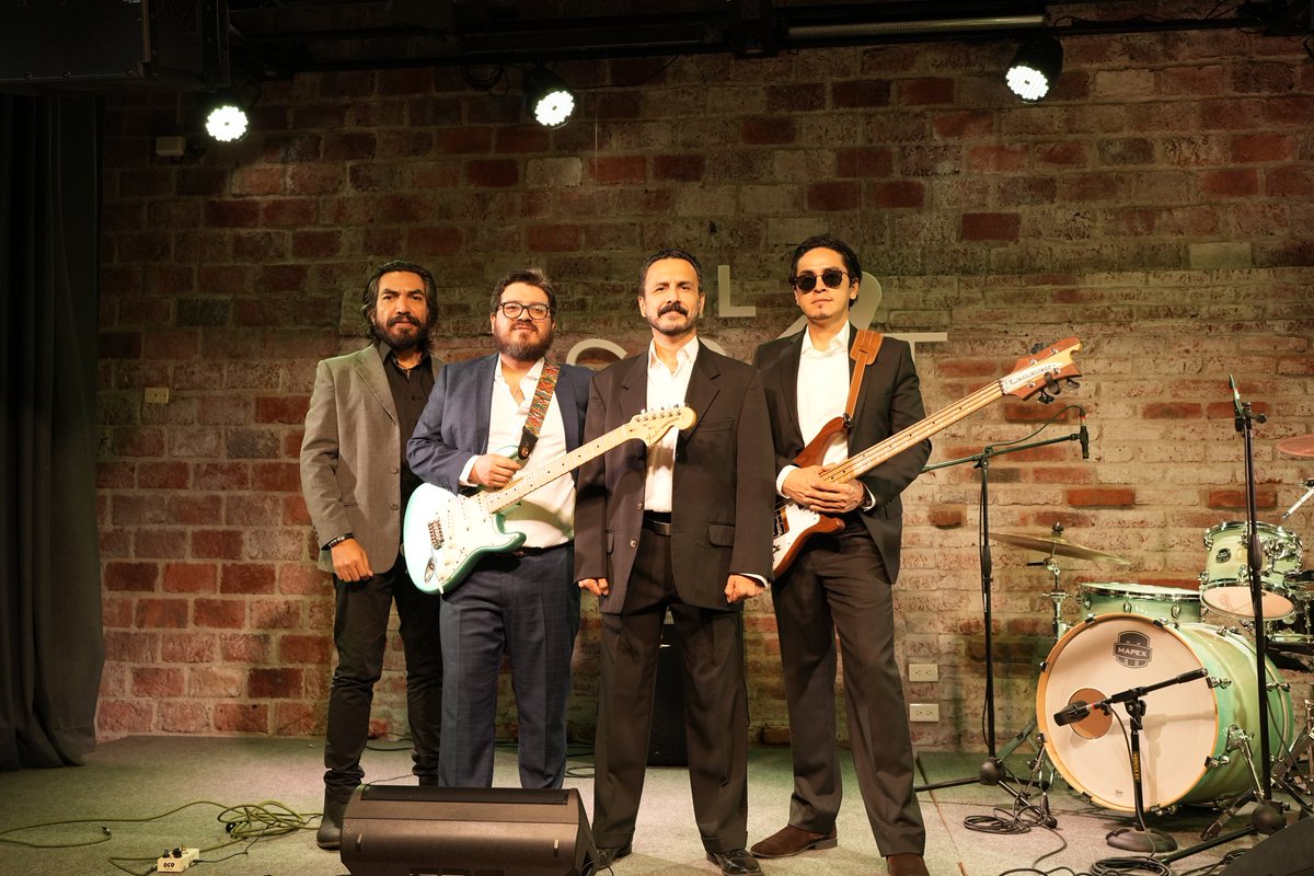BAJOTIERRA1's tweet photo. HOY todo Listo. No te pierdas este show inolvidable a THE BEATLES!!
.
Lugar: El Spot
Dia: sab. 19 Nov.
Hora: 19h00
Valor de la entrada: $25
.
😎🤟🏻 https://t.co/Ypw3bxlp2X