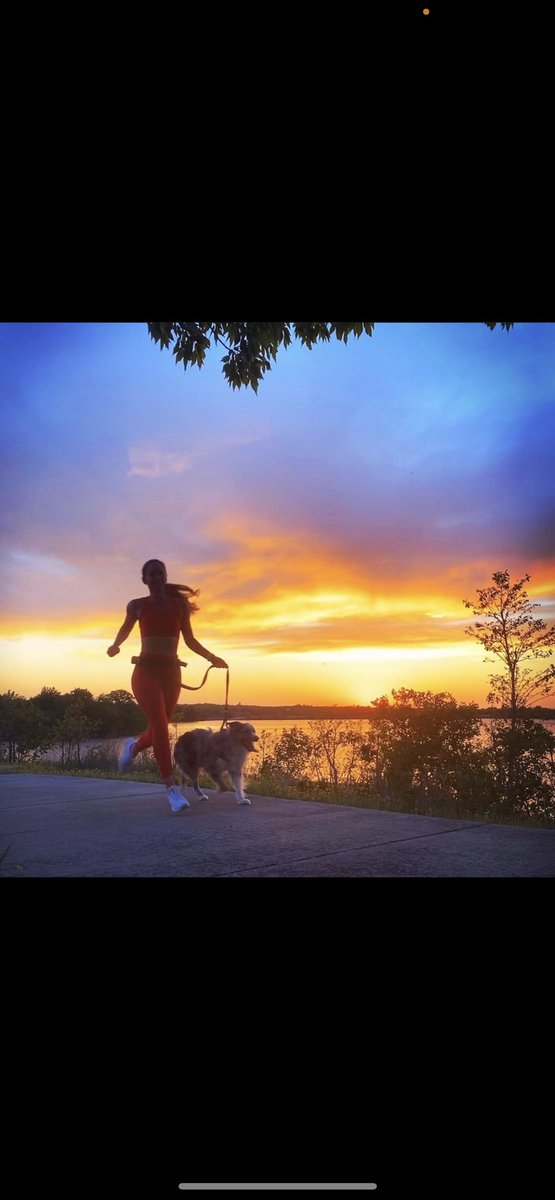WendyRae_'s tweet photo. It took me awhile, but looks like Twitter may be a valuable source of info now!  
Here’s one of my favorite running pics for fun, more to come soon! 😉 https://t.co/EvOADzM90X